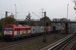 EVB 420 011 am 25.10.11 mit einem Containerzug bei der Durchfahrt durch Hamburg-Bostelbek.