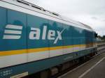 Der ALEX Schriftzug von 223 065 am 16.08.10 in Kempten Hbf 