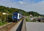 223 144 mit einem Kesselzug am 25.08.2014 bei Deggendorf-Hafen.