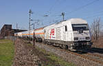 Güterzug mit Lokomotive 223 153 am 24.02.2021 in Duisburg.