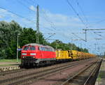 225 133-8 brummte mit Baugerümpel durch Wefensleben gen Helmstedt.

Wefensleben 30.07.2017