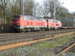 225 011 mit 225 003 am 24.3.10 in Ratingen-Lintorf