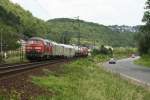 225 029 fuhr am 04.06.11 mit einem Spritzzug durch Linz-Kasbach.