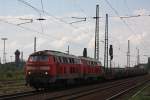 225 023 und 225 010 am 6.6.12 mit dem Hohenlimburger Stahlzug in Duisburg-Bissingheim.