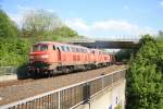 225 003-3 und 225 004-1 am 02.05.11 in Diez Ost.