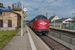 Am 03.04.2016 Durchfährt eine V170 von dem Braunschweiger Bahn Service mit einer enormen Geschwindigkeit den Bahnhof von Gensungen