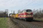 228 321-6 der Cargo Logistik Rail Service GmbH mit einem langen Bauzug durchfährt den Landkreis Peine am 22.03.2017 