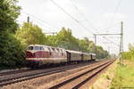 204 (228 501-3) WFL - Wedler Franz Logistik GmbH & Co. KG mit einem Sonderzug in Friesack und fuhr weiter in Richtung Nauen. 12.05.2018