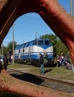 03.10.2013, Bahnhof Stützerbach in Thüringen. Eine kurze Fahrt mit dem Sonderzug der Rennsteigbahn  führte uns hierher. Auf der Suche nach fotografischer Abwechslung fand ich diesen  Radsatzblick .