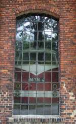 118 776-4  schaut zum Fenster raus  in Schwarzenberg am 12.08.2012.