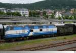 Am 15. Juni 2013 fand wieder einmal beim Modellbahnhersteller Piko in Sonneberg ein Tag der offenen Tr statt. Aus diesem Anlass befrderte 228 758-9 der Rennsteigbahn einen Sonnterzug nach Sonneberg (Thringen) Bis zur Rckfahrt stand die Lokomotive abseits im Bahnhof Sonneberg.