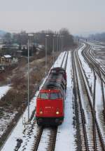 228 757 und V 100 122 der EBS sind am 31.01.14 in Gera zusehen.