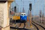 V180 der ITB (92 80 1228 411-5 D-ITB), stark rangezommt vom Bahnsteig. Nordhausen 28.03.2015