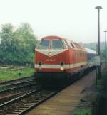 Der IR 2550 (Chemnitz-Düsseldorf) durchfuhr mit 229 199-5 an der Spitze den Bahnhof Stadtroda an der  Holzlandbahn  (KBS565).