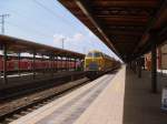 229 147+293 007 mit Bauzug Richtung Berlin am 16.07.2011 in Stendal.