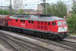 Die 232 906-8 zieht Coils aus Oberhausen West am 08.07.2011