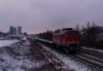 Am frhen Morgen den 4.01.2010 kahm uns die 232 457 mit einem ziemlich leeren Containerzug entgegen.