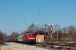 232 472 mit Militrzug aus Vilseck-Lager bei der EInfahrt in Vilseck am 07.04.2010