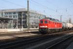 Eine Ludmilla (BR 232 527-2) mit Kesselzug auf Durchfahrt am Heimeranplatz in Mnchen.