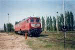 232 477 vom Bw Schwerin stand in Mai 1997 in Rostock.Heute steht Sie abgestellt bei den z-gestellten 232er von Mukran.
