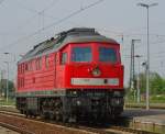 232 535-5 setzt in Grokorbetha um. Aufgenommen am 28.04.2011.