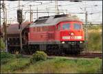 232 334-3 fhrt mit seinem Gterzug in den Hbf Stralsund ein.