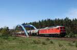 232 083 mit einem Kesselzug bei Neunkirchen am Sand (21.04.2007)