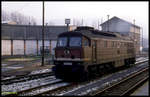DR 232983 an 25.01.1992 im Bahnhof Meiningen.