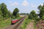 Am 29.05.18 fuhr 232 259-2 einen Zug mit Altschwellen von Hof/Saale durch Waldershof nach Nürnberg.
