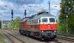 DB Cargo AG mit Lokzug  232 484-6  [NVR-Nummer: 92 80 1232 484-6 D-DB] mit  233 478-7  [NVR-Nummer: 92 80 1233 478-7 D-DB] am Haken am 05.05.20 Bf.