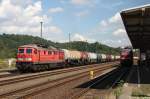 232 117 - eine Ludmilla mit Topflftern - bollert im Leerlauf mit dem vollen Spritzug zum GTL Rhsa am 24.08.07 im Bf Nossen vor sich hin.