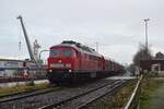 Am 4.1.24 hatte ich das Glück endlich wieder eine 232 vor die Line zu bekommen. Hier brummt 232 498 bei Regen von Duisburg Hochfeld kommend mit einem Stahlzug nach HKM.

Duisburg 04.01.2024