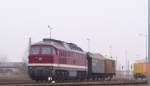 DGT 232 550-4 mit einem Bauzug vor dem Bw der Erfurter Bahn in Erfurt Ost; 19.12.2007