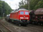 BR 232 011-7 mit Blechrollen in Bochum Hamme nach Bochum Langendreer.Links das Signal gilt fr den Abellio Lint,RB46 nach  Gelsenkirchen.(04.09.2008) 