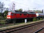 Eine Diesellok der DB-Baureihe 232 durchfhrt den Bahnhof Gladbeck-West am 25. April 2008.