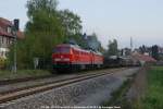 Auf den vorherigen 43192 etwas aufgelaufen, wird jetzt wieder beschleunigt. Und das lautstark, sehr zu meiner Freude.
232 330 + 232 413 heulen in Oberreitnau vorbei.
24.04.09