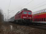 232 377-2 zieht den Berlin Warszawa Express in der Nhe vom S-Bhf. Kpenick in Richtung Warschau. 27.3.05