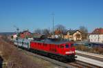 232 472 mit Militrzug bei der Ausfahrt aus Vilseck am 07.04.2010