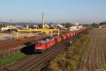 232 527 mit einem Gterzug am 03.10.2013 bei Schwandorf.