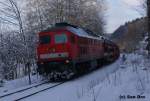 232 252 vor einem BLG Autozug am 01.02.15 bei Arzberg.