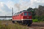 Wegen einer ICE-Überholung kam 232 701 der BDMW in Radis auf dem Ausweichgleis zum stehen. Hier beschleunigt sie wieder Richtung Wittenberg.