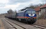 232 103 alias Inge von Raildox erreicht mit dem ersten Teil des Sandzuges vom Verladebahnhof Kayna kommend am 15.03.14 Ronneburg.