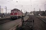 232 097-6 mit IR-Zug in Lehrte 07-01-1993.