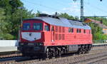 Wedler Franz Logistik GmbH & Co. KG, Potsdam mit  232 527-2  (NVR:  92 80 1232 527-2 D-WFL ) am 10.08.22 Durchfahrt Bahnhof Golm.