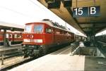 232 589-2 steht abfahrbereit mit einem IC nach Dresden Hbf in Nürnberg Hbf.