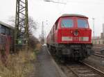 232 347 5 und 232 587 6 warten in Blankenburg (Harz) auf neue Aufgaben im Güterverkehr am 03.02.2014