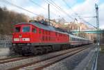233 322-7 arbeit sich am 14.11.04 die Steigung nahe Freital mit IC 1566 nach Nrnberg hinauf.