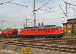 233 689-9 mit einem Kali-Zug kurz hinter Magdeburg Hbf, die Fahrt ging Richtung Sden. Fotografiert am 13.08.2009 am alten Lokschuppen in der Maybachstrae.