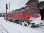 233 314 mit dem Schneepflug,am 13.Februar 2010,vor dem Bahnhofsgebude in Bergen/Rgen.