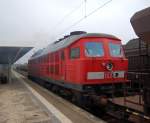 233 249-2 bei der Abfahrt mit wohl einem leeren Schotterzug. Die Waggons standen seid Ende 2009 in Rathenow. 30.03.2010